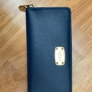 Michael Kors wallet (navy blue)